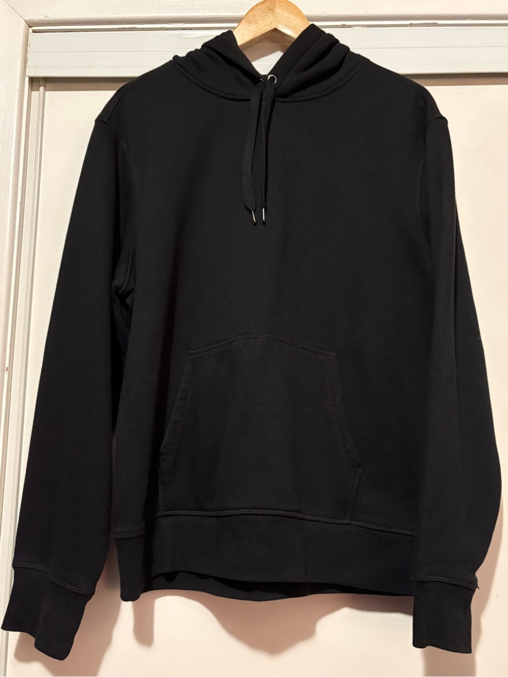 Amazon Essentials Black Pullover Hoodie for Men